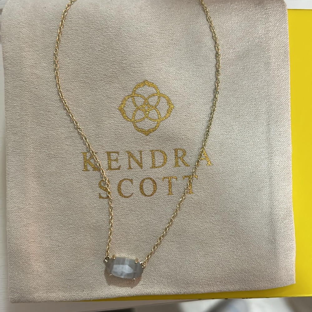 Kendra Scott Ivory Mother of Pearl Ever Pendant Necklace in Gold